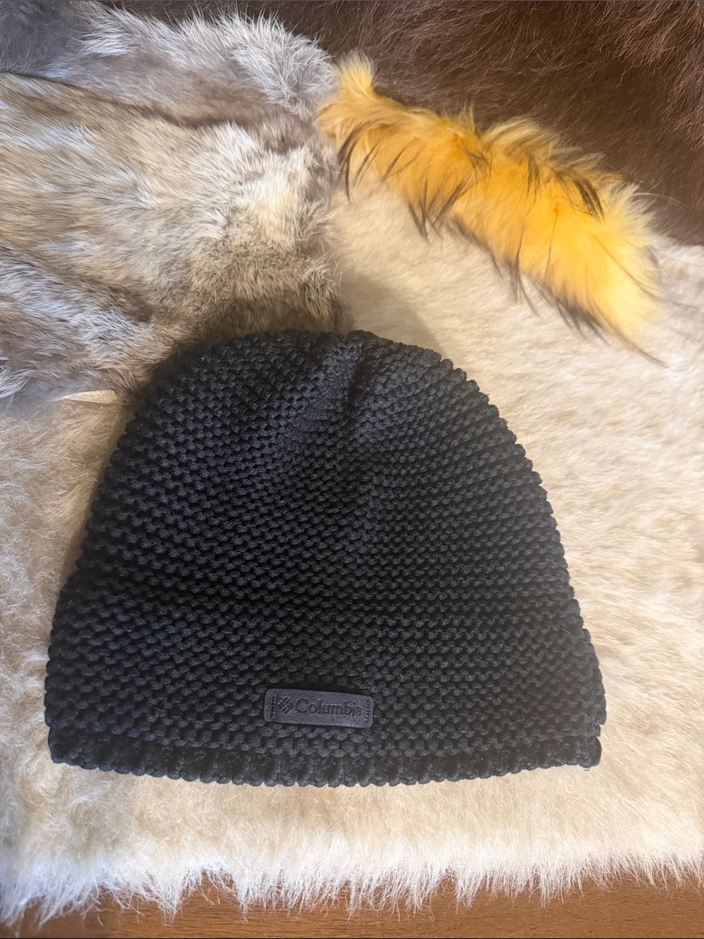 Columbia Black Textured Knit Beanie (3975)